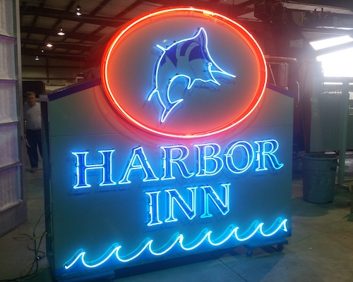 harbor-inn-neon-sign-McBride-lynchburg